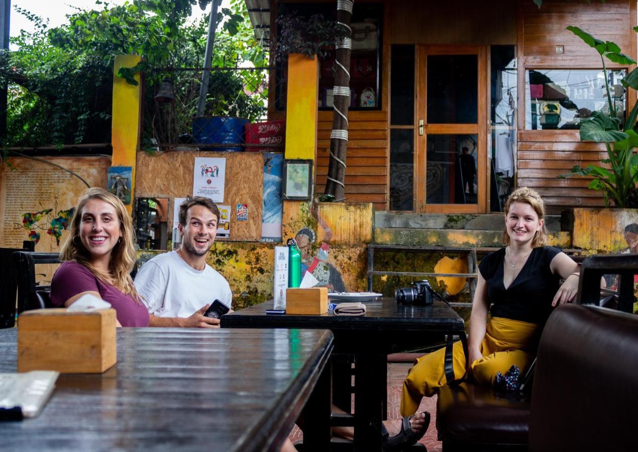Wander Thirst Vandrarhem Kathmandu Exteriör bild